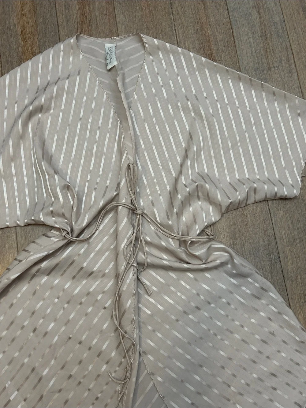 VTG Ralph Montenero Nylon Stripe Kimono Robe in Light Taupe with Tie Belt sz S